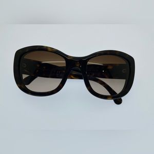 Chanel tortoise oversized sunglasses